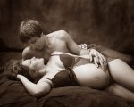 photo-maternite-couple-photographe-studio-photographie-bebe